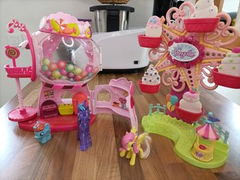 Lot My Little Pony avec maison glace et manège+ 3 figurines