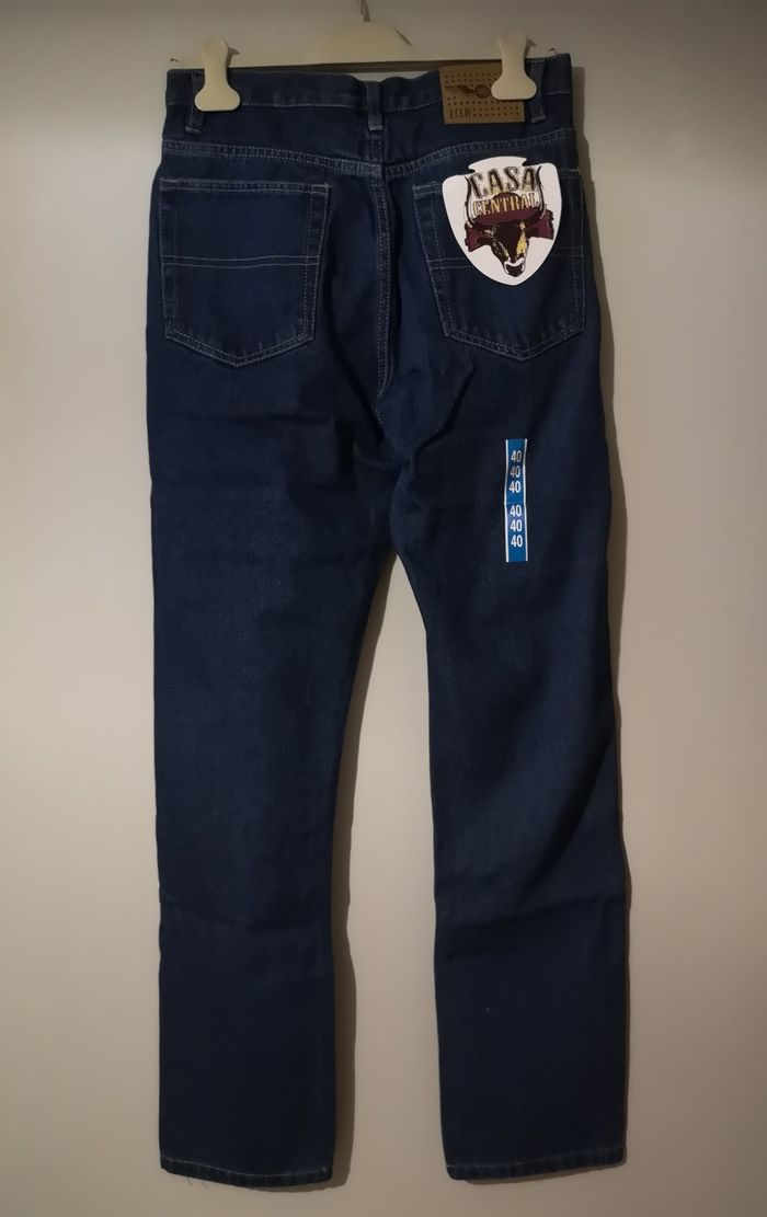 Jeans  homme. Taille 40. Neuf sans étiquette. - photo numéro 2