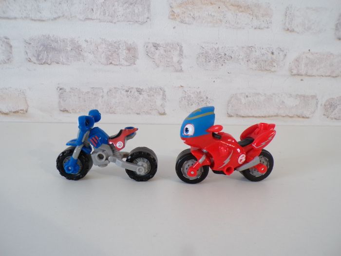 Moto Ricky Zoom - Loop (J26) - photo numéro 2