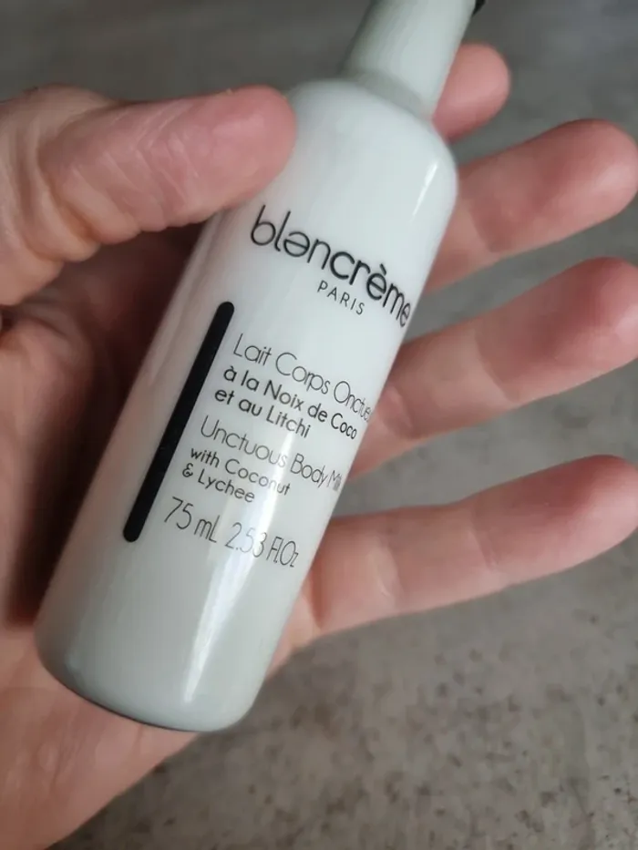 Lait corps onctueux à la noix de coco et litchi blancreme - photo numéro 6