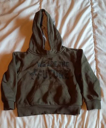Pull à capuche