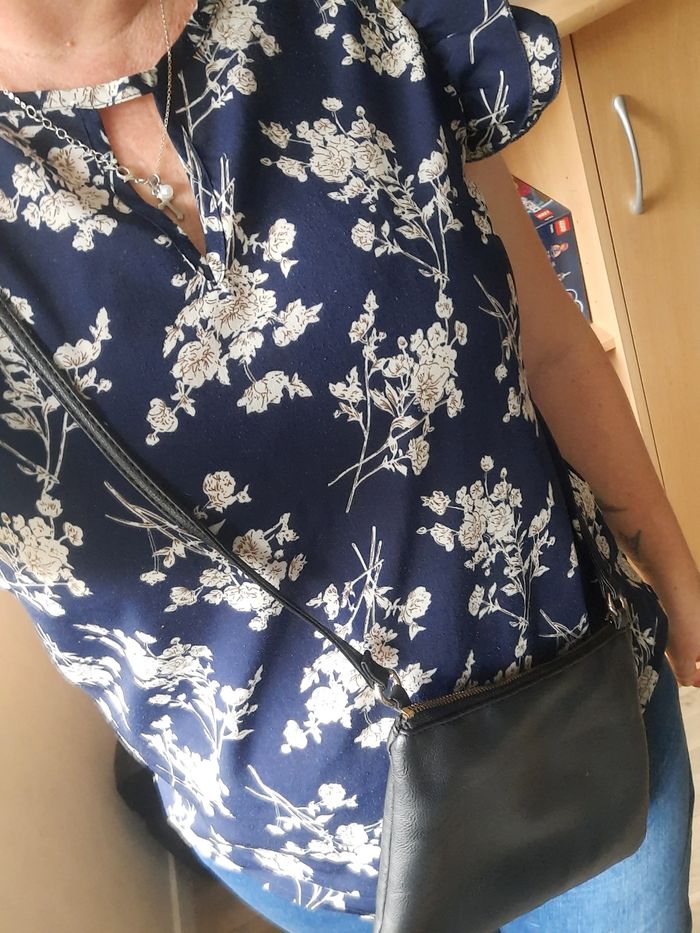 Sac à main bandoulière en cuire noir - photo numéro 10