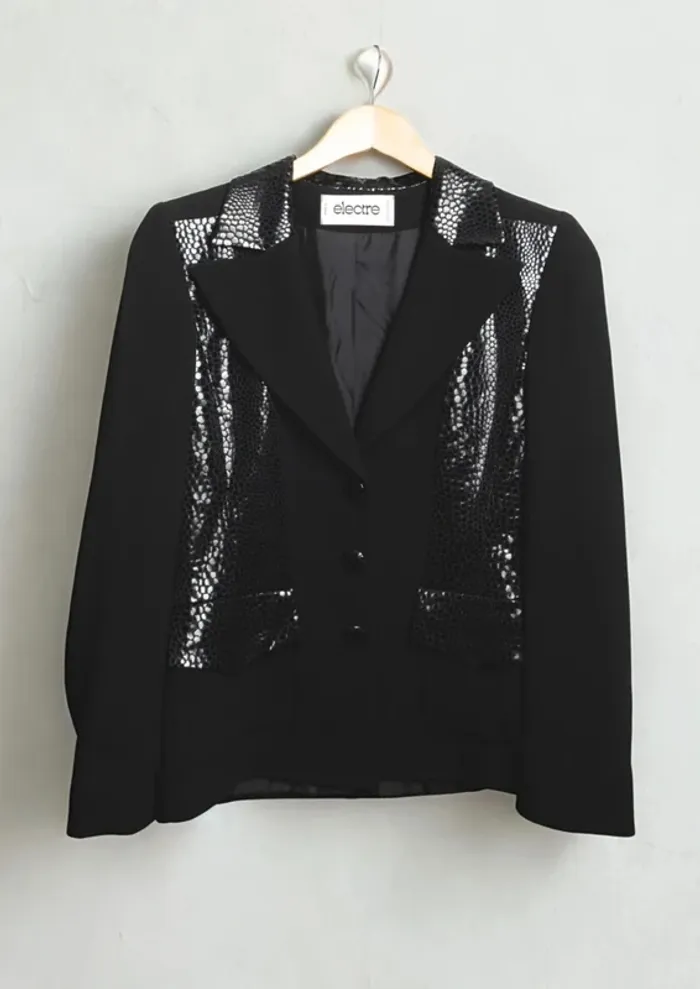 Veste blazer noire Électre Paris • détails python brillant – vintage chic & glam