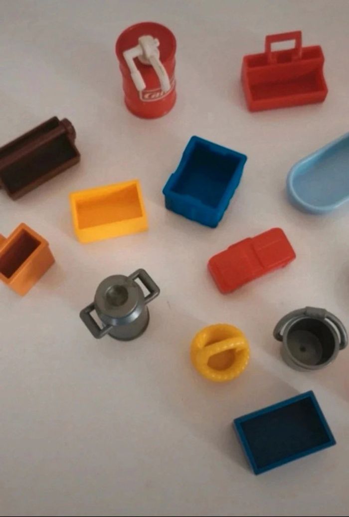 Playmobil lot vrac panier porte bouteille valise etc - photo numéro 2
