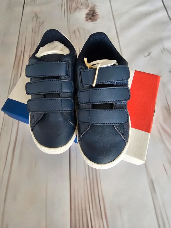 Paire de baskets P27 - photo numéro 2