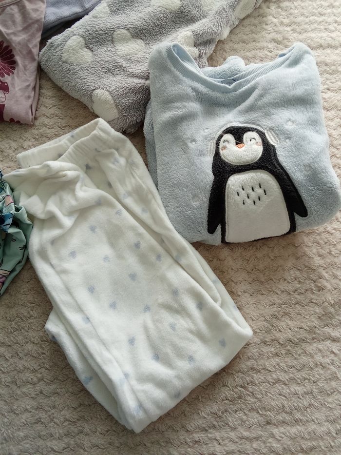 Lot pyjamas fille 8ans - photo numéro 7