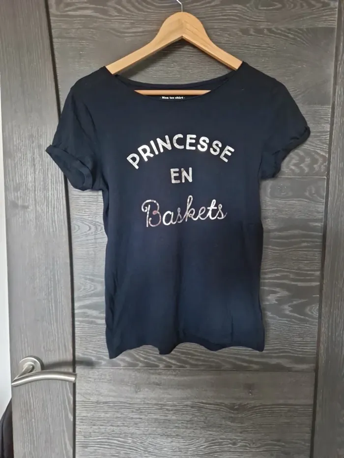 T-shirt cache cache Taille M