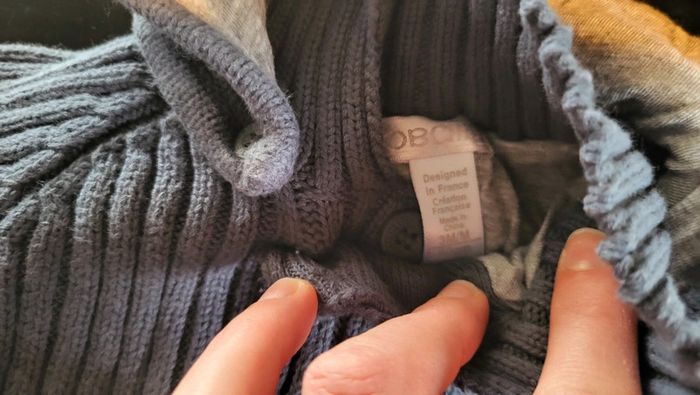 Pull à capuche 👶 - photo numéro 2