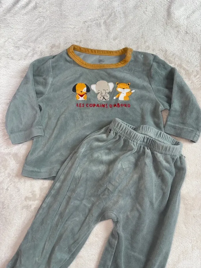 Pyjama deux pièces - photo numéro 3