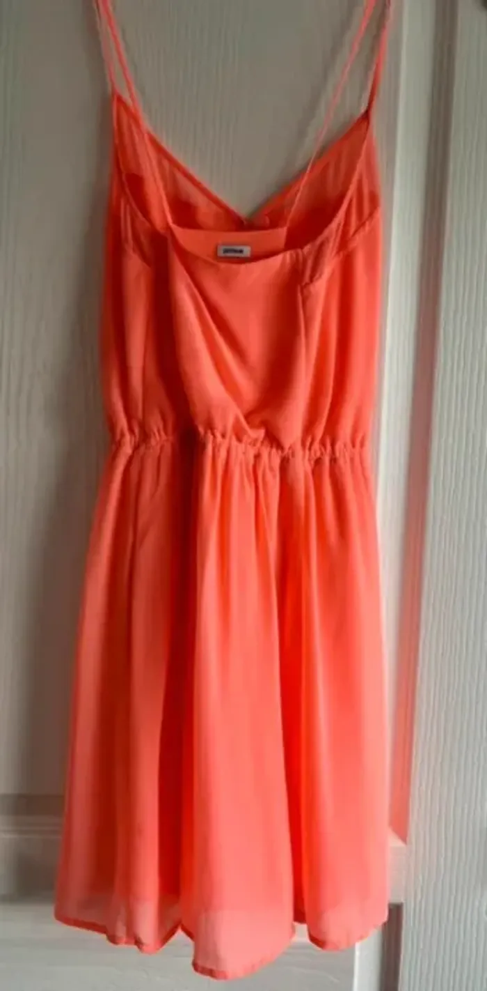 Robe courte corail - photo numéro 5
