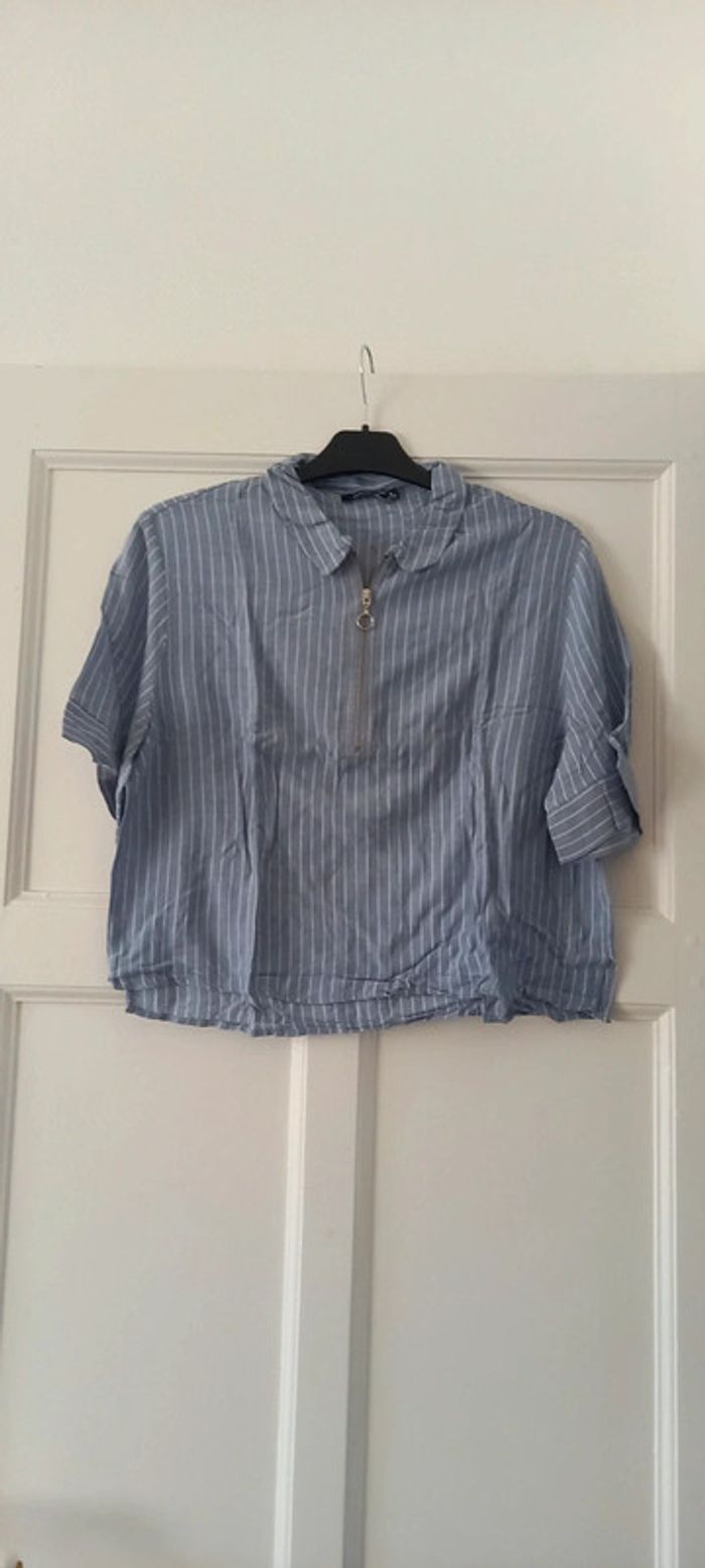 Chemisette manches courtes bershka 38 bleue rayures blanches