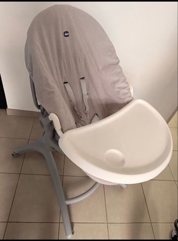 Transat Baby Hug Pro 5 en 1 Anthracite de Chicco + Kit repas Baby Hug GRIS de Chicco