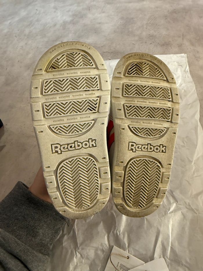 Basket enfants Reebok pointure 23,5 - photo numéro 7