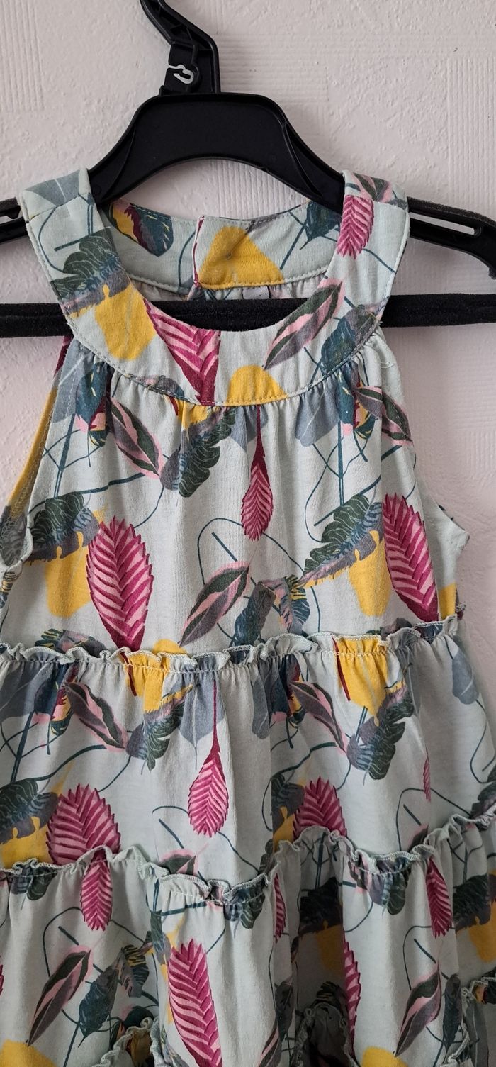 Très belle robe - photo numéro 2