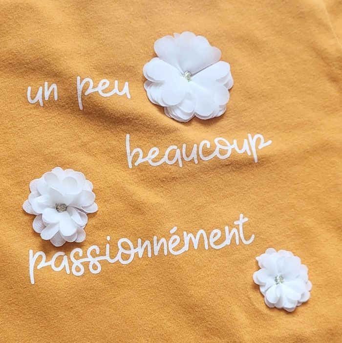 Tres beau maillot moutarde. Fille 18 mois. Marque Kiabi - photo numéro 2