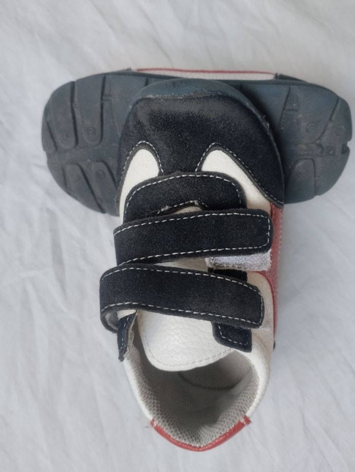 Chaussures t23 - photo numéro 3
