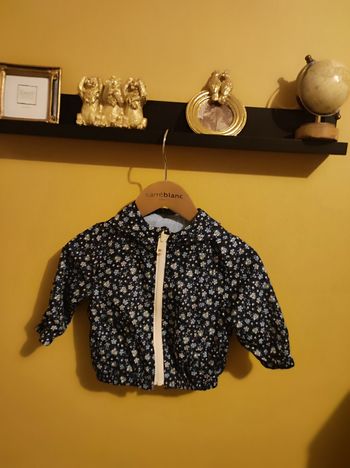 Veste imperméable bleu à fleurs Kiabi 