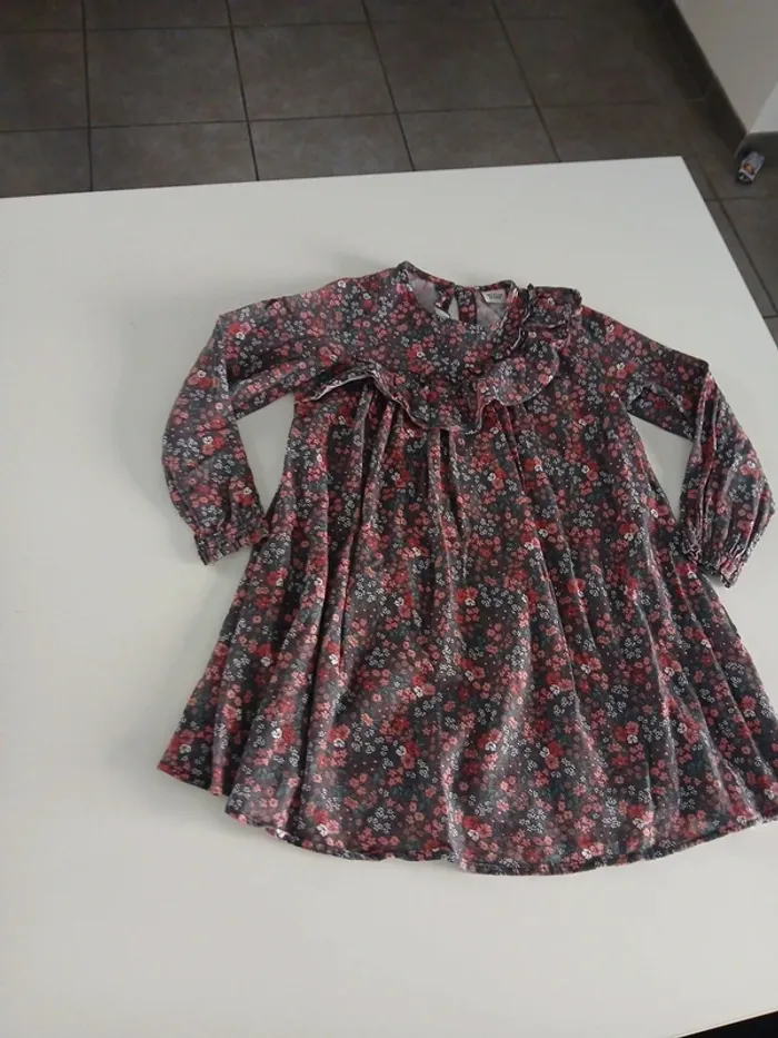 robe tape à l'oeil