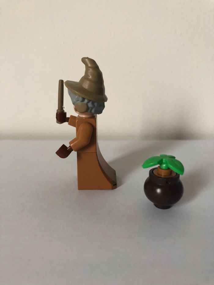 Figurine type lego professeur Choux-raves. Harry Potter - photo numéro 2