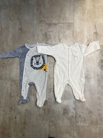 2 pyjamas chauds - Taille 3 mois