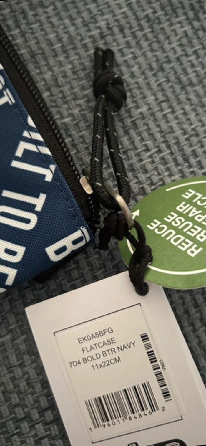 Trousse Eastpak neuve - photo numéro 5