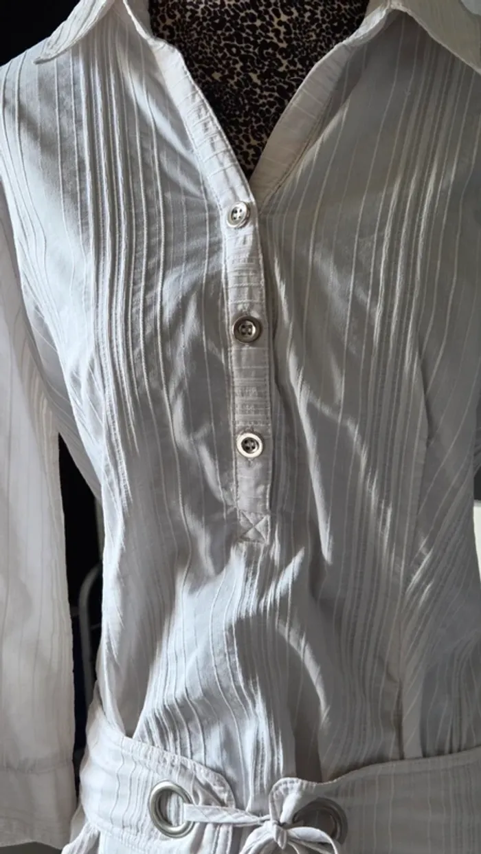 Chemise ou tunique de chez Fiorella di Verdi en taille 44 - photo numéro 3