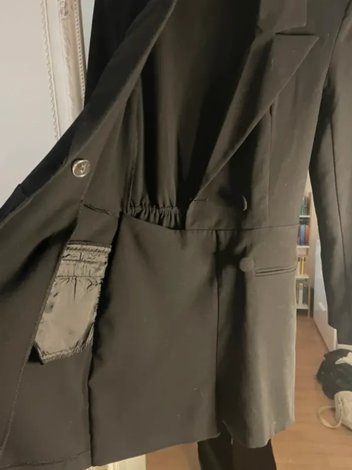 Tailleur - photo numéro 3