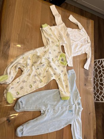 Vêtements bébés