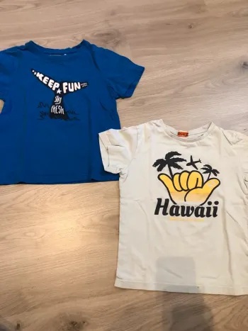 Lot 2 Tee shirt 8 ans