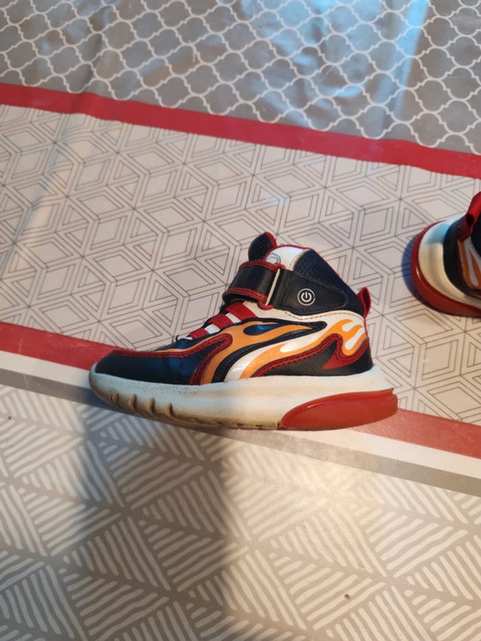 Chaussures T 24 - photo numéro 2