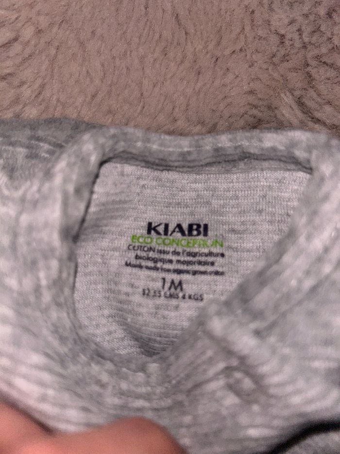 Pyjama 1 mois - photo numéro 2