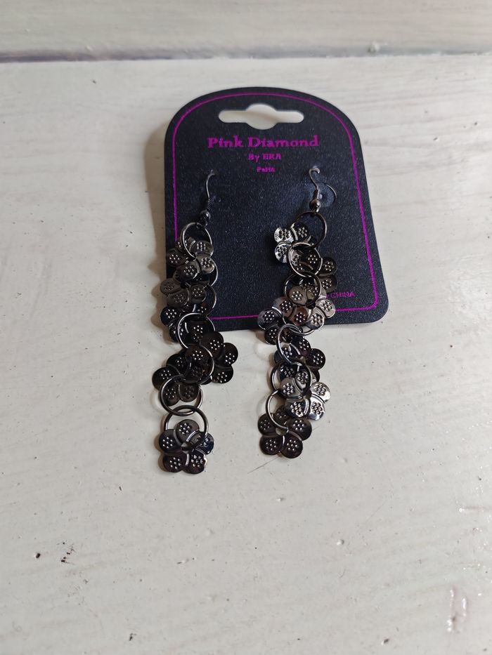 Boucles d'oreilles pendantes - photo numéro 3