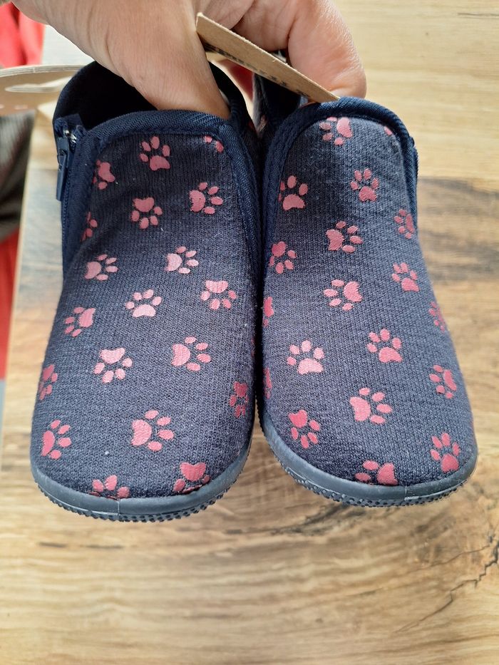 Chaussons  27 - photo numéro 3