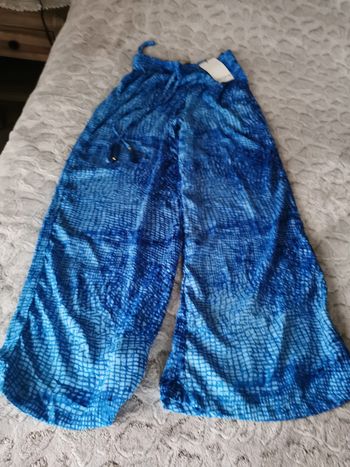 Pantalon bleu d'été neuf avec étiquette