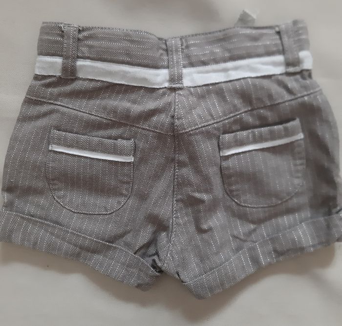 short fille - obaïbi - 6 mois - photo numéro 5