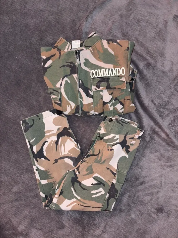 Déguisement commando camouflage garçon taille 8 ans en très bon état - photo numéro 2