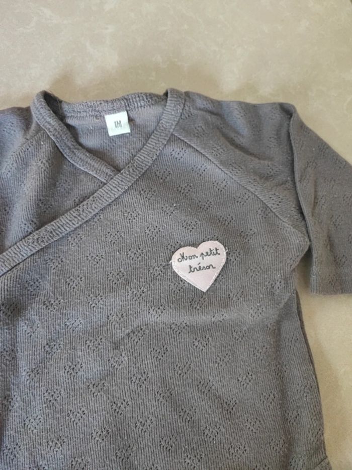 Lot 2 bodys 1 mois 🩷🩶 - photo numéro 3