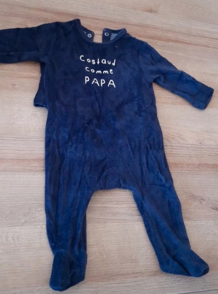 Vend carton vêtement garçon 6 mois - photo numéro 9