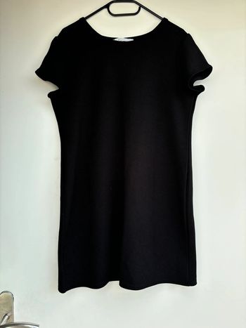 Robe noir ouverture sur les épaules 🖤 Taille M