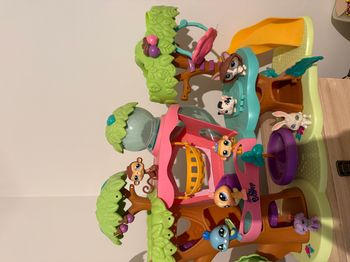 Arbre maison petshop et figurines Littlest Pet Shop 