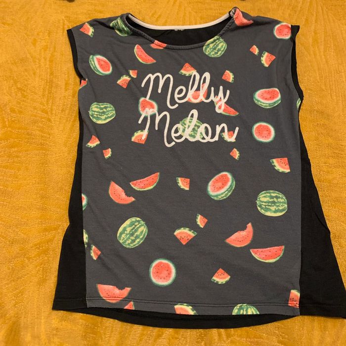 Tee-shirt taille 14ans