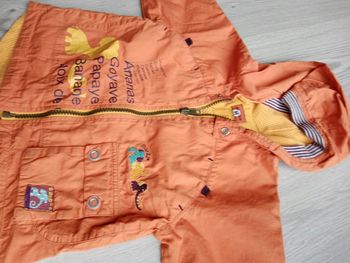 Imperméable orange 6 mois