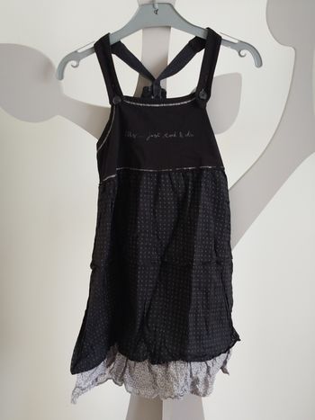 Robe à bretelles réglables noir à volants IKKS taille 8 ans