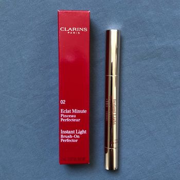 Lot pour Emeline F. - 3x Clarins correcteur anti-cernes Eclat Minute Pinceau Perfecteur Instant Light Brush-On Perfector