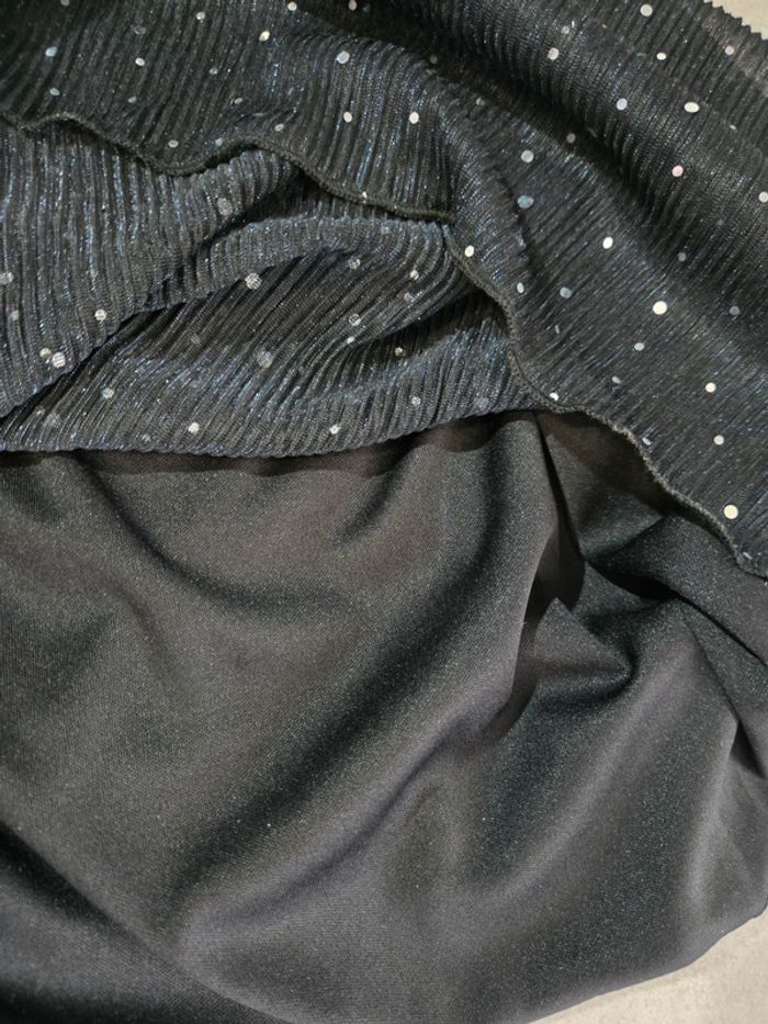 Robe de soirée en tulle à fines bretelles - photo numéro 3