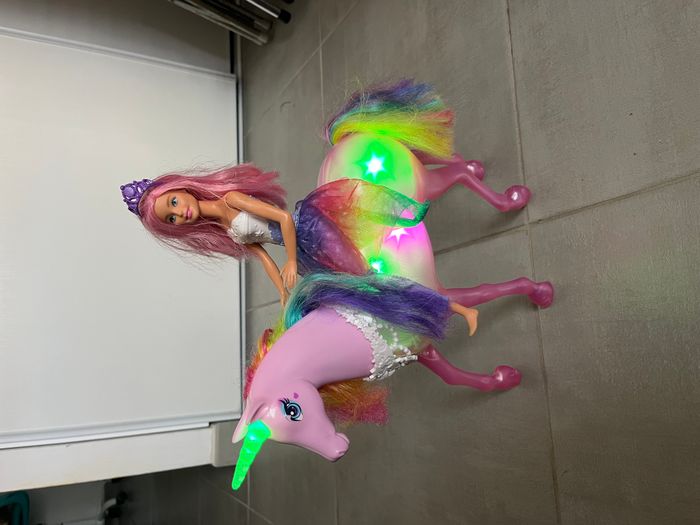 Barbie Licorne - photo numéro 2