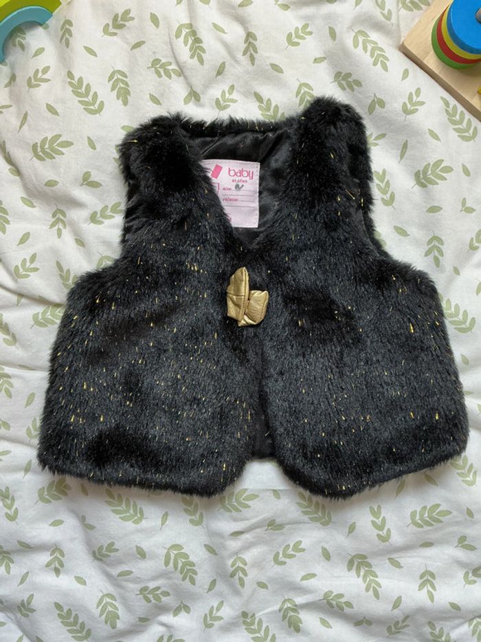 gilet sans manches en fourrure noir à paillettes gémo 18 mois - photo numéro 3