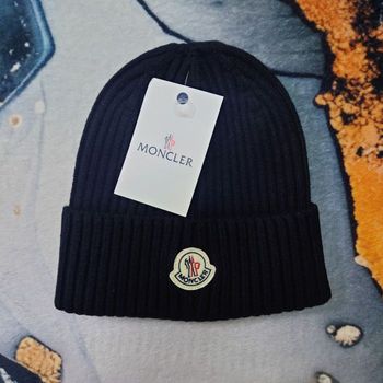 Bonnet Moncler Noir neuf