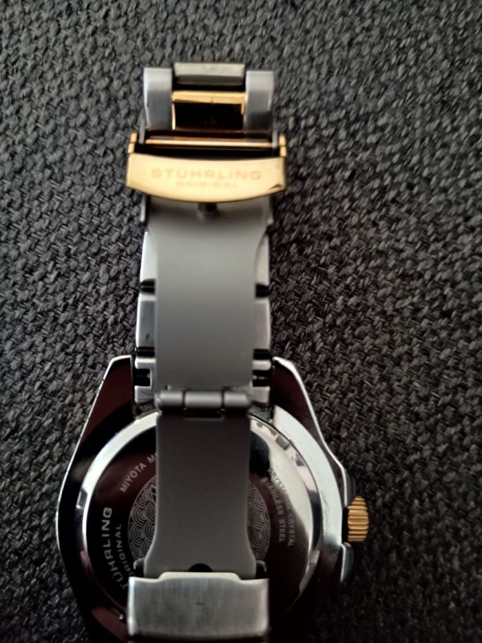 Magnifique montre suisse quartz stuhrling - photo numéro 4