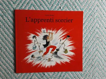 Livre apprenti sorcier NEUF école des loisirs